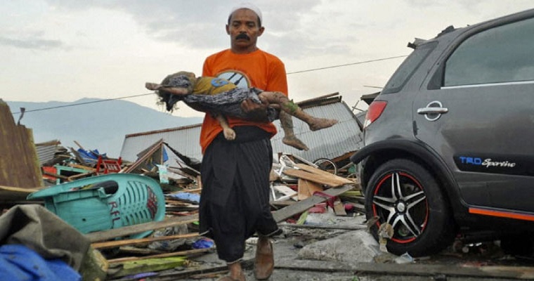 Indonesia tsunami toll tops 800 amid in indonesia